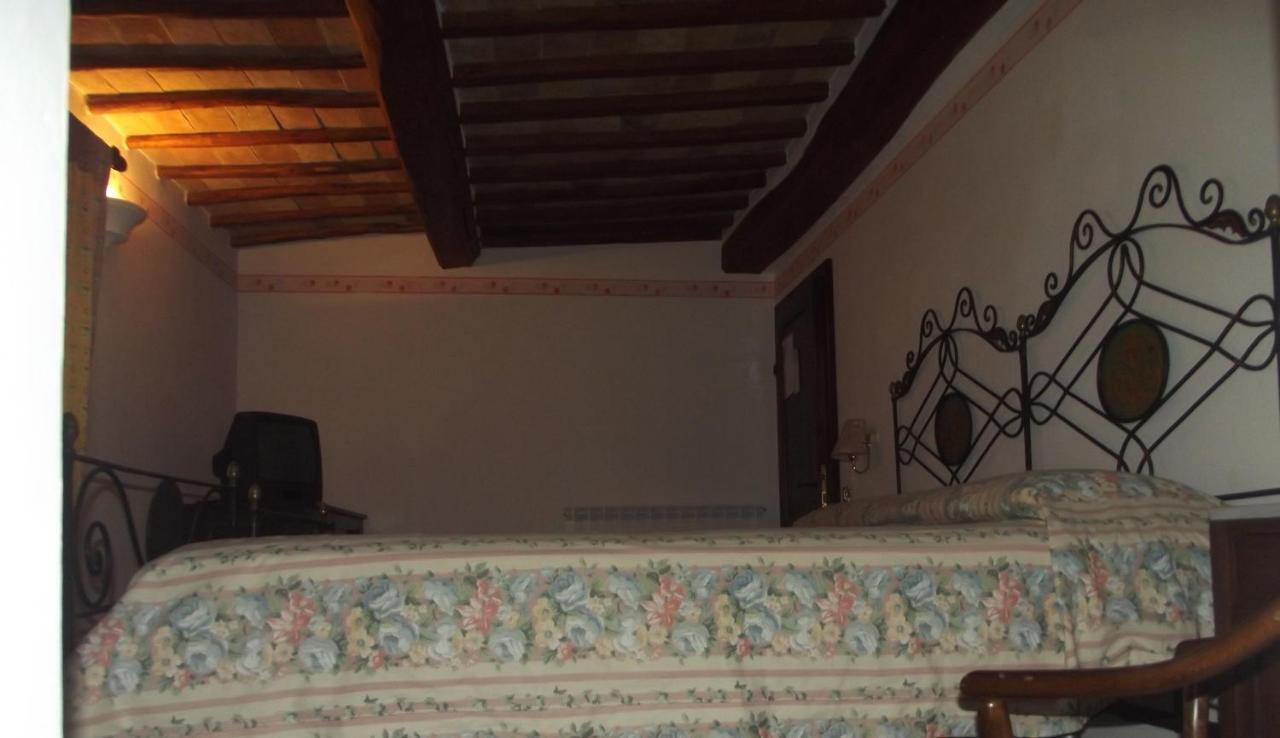 Agriturismo Villa Gabbiano Capodacqua  Δωμάτιο φωτογραφία